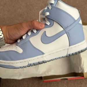Dunk High Aluminum - Size 10.5W/9 M 8.5/10